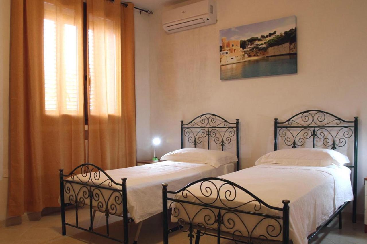 Bed and Breakfast Le Due Capanne à Castiglione d'Otranto Extérieur photo
